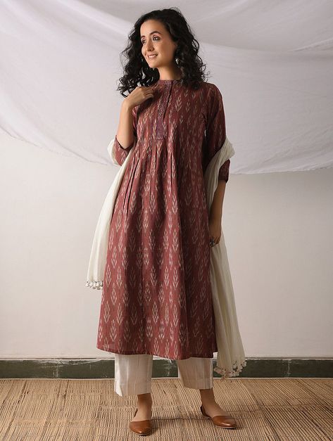 Ikat Salwar Suit Designs, Ikat Dress Kurti, Ikkat Kurta Designs Latest, Kurthi Models Latest Cotton, Kurti Designs Latest Cotton Printed, Ikkat Kurta Designs, Ikat Kurti, Ikkat Kurti Designs, Kurta Styling