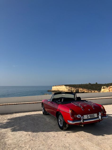 Car and ocean 🫶🏻 Cabriolet Aesthetic, Red Car Aesthetic, Driving Motivation, Lady Capulet, Red Convertible, Red Mustang, Car Prints, Red Corvette, Beach Cars