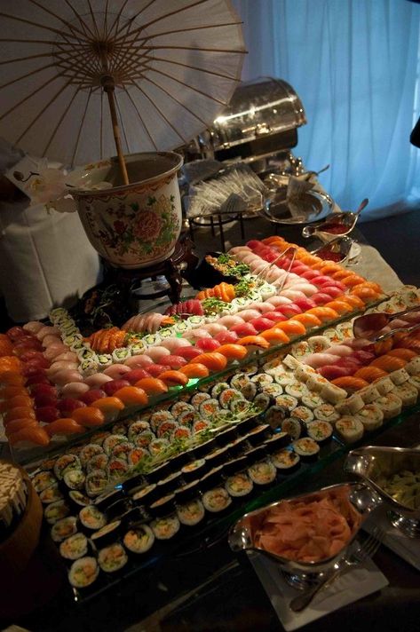 Luxury California, Sushi And Sashimi, Tiered Display, Sushi Boat, Food Art Painting, Asian Flowers, Inside Weddings, Kosher Recipes, Sushi Recipes