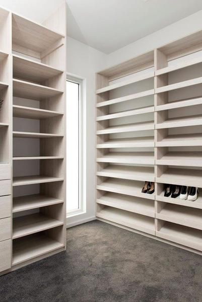 How to Organise Clothes In Your Wardrobe Shoe Storage Ideas Closet, Shelf In Closet, Walk In Robe Ideas, Shoe Storage Wardrobe, Storage Ideas Closet, Organise Your Wardrobe, Shoe Shelf In Closet, Wardrobes Ideas, Walk In Robes