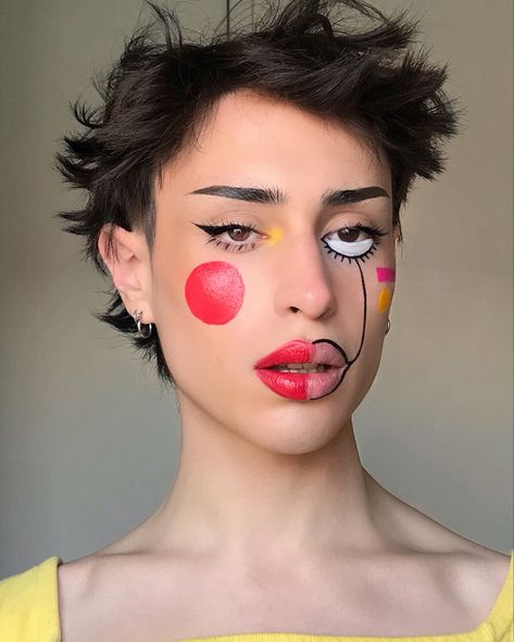 Abstract Clown Makeup, Pop Art Makeup Ideas, Surrealism Makeup, Club Kid Makeup, Wacky Makeup, 2d Makeup, Lip Makeup Art, Surreal Makeup, Halloween Lip Makeup