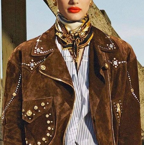 Medieval Cowboy, Luxury Western Winter Outerwear, Luxury Brown Western Outerwear, Vintage Leather Outerwear For Rodeo, Cowboy Runway Fashion, Luxury Western Long Sleeve Leather Jacket, Boho Tv, Urban Cowboy, Western Women