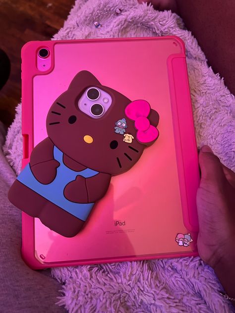 Hello Kitty Iphone Case, Hello Kitty Case, Faceless Pics, Pink Ipad, Pretty Wallpaper Ipad, Images Hello Kitty, Ipad Essentials, Hello Kitty Phone Case, Hello Kitty Rooms