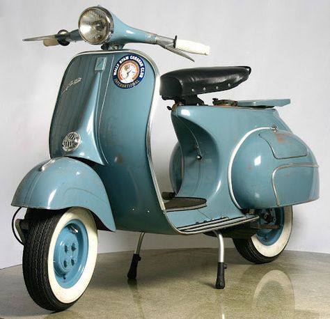 inspiration vespa vbb | petermumun | Flickr Vespa Vbb, Scooters Vespa, Vespa Ape, Italian Scooter, Classic Vespa, Vespa S, Vespa Piaggio, Moto Scooter, Lambretta Scooter