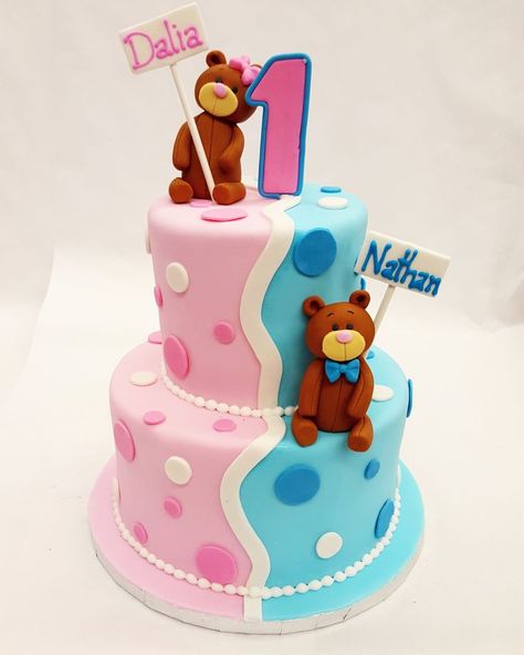 Twin Cakes Ideas Boy And Girl, Birthday Cake Ideas For Boys, 1st Birthday Cake Ideas, Cake Ideas For Boys, 1st Birthday Cake Designs, Birthday Cake Designs, Cake Designs For Boy, Twin Birthday Cakes, Cake Designs For Girl