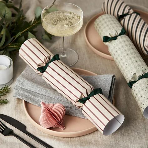 katie leamon VINTAGE STRIPE HANDMADE LUXURY CHRISTMAS CRACKERS Best Christmas Crackers, Christmas Truffles, Holiday Berries, Vintage Inspired Christmas, Novelty Hats, Gift Wraps, Luxury Christmas, Paper Hat, Christmas Crackers