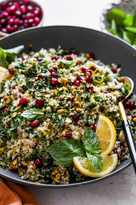 Brown Butter Quinoa Tabbouleh Salad with pomegranates, dates, and loads of fresh herbs. Enjoy this Middle Eastern-inspired salad with fish, chicken, or roasted vegetables for a vibrant, nourishing meal. via @https://www.pinterest.com/jamievespa/ Quinoa Tabouli Salad, Salad With Fish, Mango Quinoa Salad, Creamy Chipotle Dressing, Fresh Herb Salad, Dishing Out Health, Middle Eastern Salads, Quinoa Tabbouleh, Fall Dinners