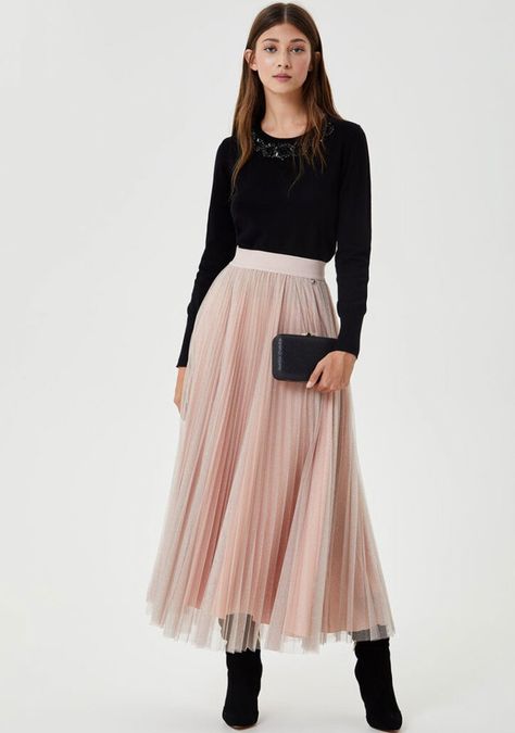 Gonna tulle autunno inverno 2020 2021 Modest Feminine Style, Tulle Outfit, Gonna In Tulle, Liu Jo, 2023 2024, Feminine Style, Pleated Skirt, Dress To Impress, Tulle Skirt