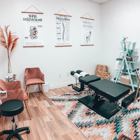 Integrate Wellness Center on Instagram: “✨Welcome to IWC Family Chiropractic✨ . Here are some fun things you may not have known about! The good stuff is at the end🤫 . 🔑IWC opened…” Wellness Collective, Office Mirror, Chiropractic Office Decor, Chiropractic Office Design, Chiro Office, New Office Design, Hair Beauty Salon, Family Chiropractic, Future Office