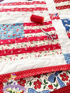 American Flag Quilt, Texas Weather, Log Cabin Quilt Blocks, Flag Quilt, Quilt Sewing Patterns, Patriotic Quilts, Quilt Of Valor, Holiday Quilts, Patriotic Crafts