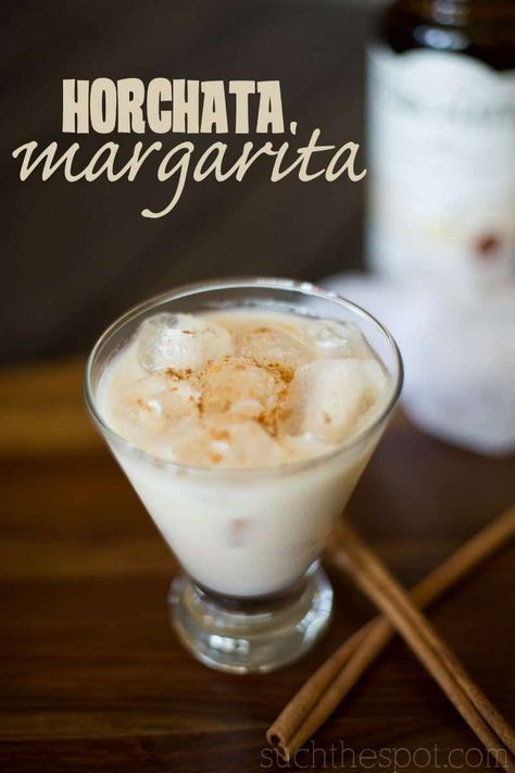 Horchata Margarita Recipe, Rumchata Recipes Drink, Horchata Cocktail, Rumchata Cocktails, Rumchata Drinks, Rumchata Recipes, Horchata Recipe, Liqueur Drinks, Coconut Margarita