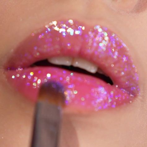 Alien Makeup, Purple Holographic, Glitter Lip, Glitter Lipstick, Blue Lips, Glitter Lip Gloss, Sweet Lips, Makeup Board, Casual Nails