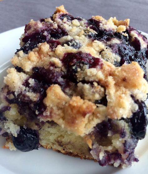 Blueberry Boy Bait - Anita's Table Talk Blueberry Coffee Cake Recipe, Blueberry Crumb Cake, Crumb Coffee Cakes, Blueberry Buckle, Cream Cheese Coffee Cake, Blueberry Coffee, Blueberry Coffee Cake, Blueberry Cream Cheese, Coffee Cake Recipes