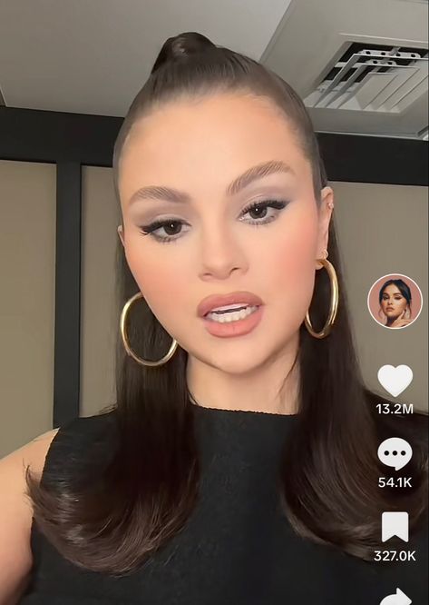 Selena Gomez half up slicked back Half Up, Selena Gomez, Hair Styles, Hair