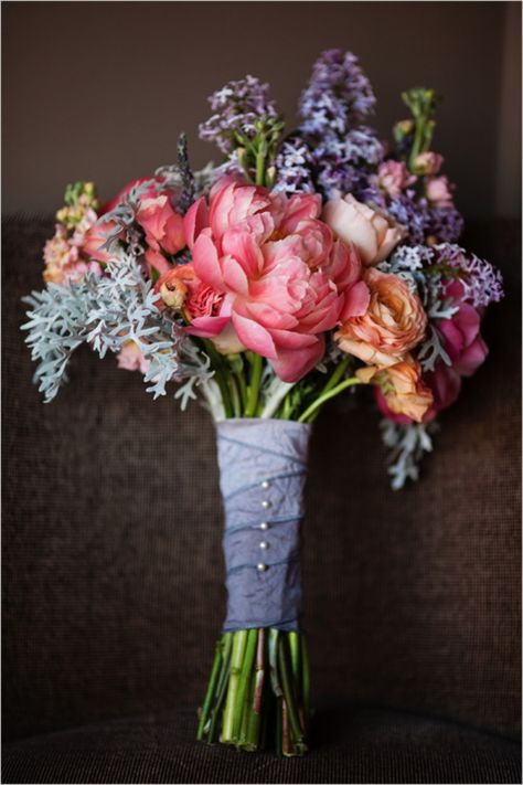 Trending Bouquet Recipes, Calla Bouquet, Peach Wedding Bouquet, Lavender Wedding Bouquet, Bouquet Recipe, Succulent Bouquet, Dusty Miller, Colorful Bouquet, Diy Wedding Bouquet