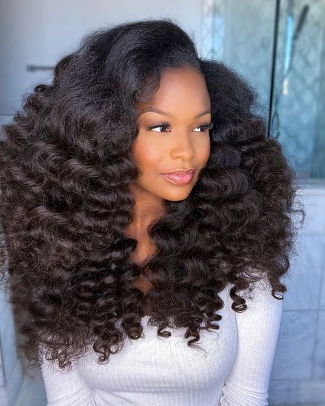 Beautiful Natural Hair, Long Natural Hair, Natural Hair Inspiration, Hair Crush, Black Girls Hairstyles, Big Hair, Aesthetic Hair, Gorgeous Hair, Hair Looks