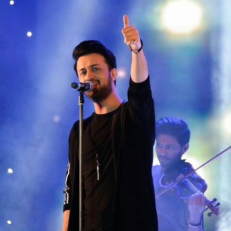 Famous Indian Actors, Bilal Abbas Khan, Paid Promotion, Indian Actors, Classy Outfits Men, Atif Aslam, Bollywood Photos, Zain Imam, Concert Aesthetic