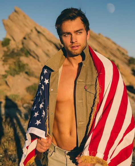 Pierson Fode Pierson Fode, Actors Quotes, Guy Pics, Matthew Daddario, The Fourth Of July, Male Character, Attractive Guys, Ely, Man Crush