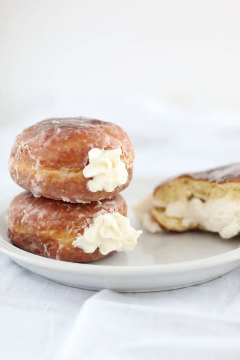 Fluffy Gluten Free Yeast Donuts - Let Them Eat Gluten Free Cake Gluten Free Yeast Donuts Fried, Gluten Free Boston Cream Donut, Gluten Free Yeast Donut Recipe, Gluten Free Tapas, Gf Pastries, Gluten Free Beignets, Gluten Free Donut Recipe, Gourmet Gluten Free, Gluten Free Doughnuts