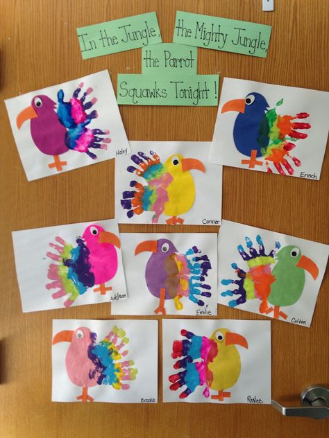 PreK"parrots" handprints Parrot Handprint Craft, Parrot Craft, Animal Crafts Preschool, Jungle Crafts, Zoo Crafts, Preschool Rooms, Crafts Preschool, Jr Art, Vbs Crafts