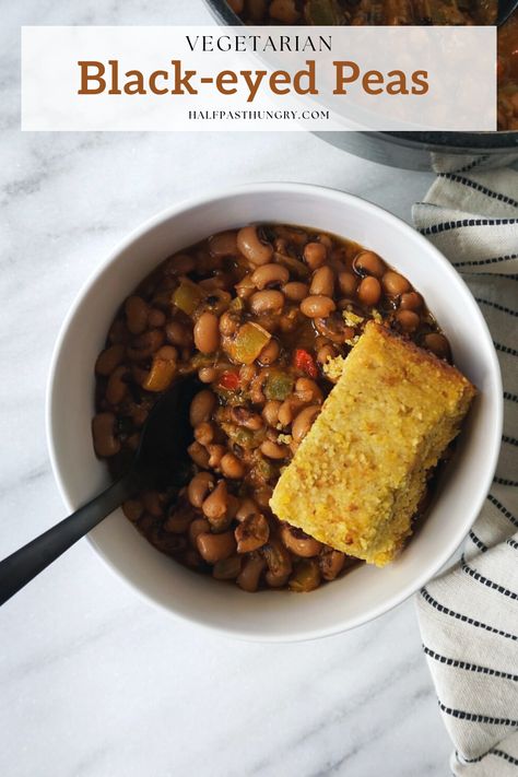 This Southern Vegetarian Black-Eyed Peas Recipe is a hearty and soulful dish. It’s southern flavored black eyed peas without the meat. Enjoy this classic dish on New Year’s Day to bring you good luck throughout the year. You can cook these stovetop black-eyed peas the night before or on New Year's Day to bring some good luck. This quick and easy recipe is made with canned black-eyed peas and is perfectly seasoned, making this a warm and comforting side dish that’s made in under 30 minutes. Black Eyed Peas From Can, Simple Black Eyed Peas Recipe, Black Eye Peas Recipes Vegan, Blackeyed Pea Recipes Vegan, Black Eyed Peas Southern, Canned Black Eyed Peas Recipe, Vegetarian Black Eyed Peas, Pescatarian Dinners, Black Eyed Peas Recipe Vegetarian