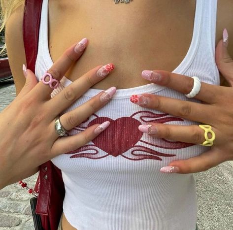 Beach Nail, Kutek Disney, Milky Nails, Cute Summer Nails, Girls Nails, Minimalist Nails, Fire Nails, Funky Nails, Pretty Acrylic Nails