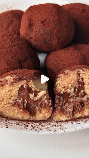 Nutella Bites Recipe, Christmas Nutella Desserts, Tiramisu Balls Recipe, Tiramisu Balls, Nutella Balls, Nutella Truffles 3 Ingredients, Nutella Tiramisu, Easy Tiramisu, Easy Tiramisu Recipe