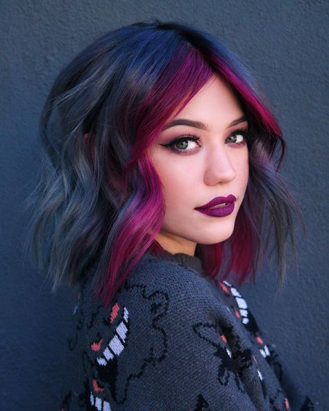 What Is the Best Hair Color for Green Eyes for 2022 - Hair Adviser Two Color Hair, Hair Colour For Green Eyes, Vivid Hair Color, Hair Dye Colors, Hair Inspiration Color, Hair Inspo Color, Cool Hair Color, Hair Dos, Purple Hair