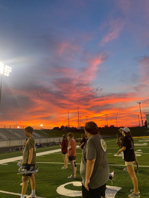 Band Camp Aesthetic, Band Kid Aesthetic, Marching Band Aesthetic, Colorguard Aesthetic, Guard Aesthetic, Usa High School, Freshman Advice, Band Practice, Colour Guard