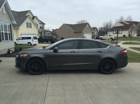 Plasti dipped 2016 Ford Fusion wheels 2016 Ford Fusion Custom, Ford Fusion Accessories, Ford Fusion Custom, Vintage Car Nursery, Preppy Car Accessories, Preppy Car, Fusion Sport, Ford Motorsport, Car For Teens