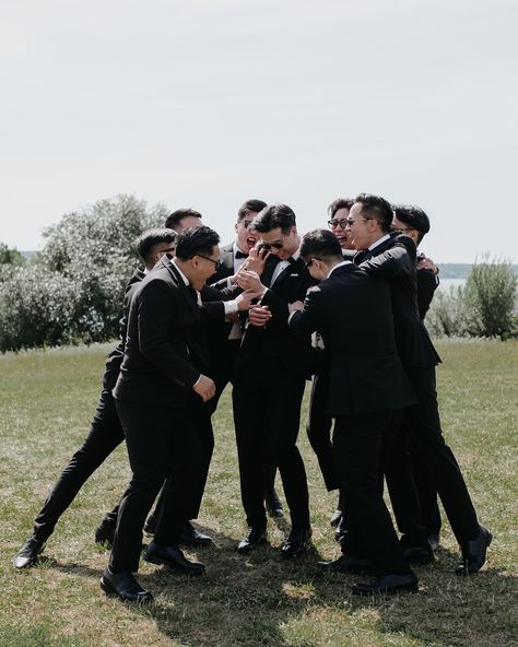 Groomsmen photo ideas ✨ . . #wedding #weddingphotography #tuscanywedding #weddingintuscany #weddingphotographer #tuscanyweddingphotographer #italyweddingphotographer #italywedding #photography #editorial #groomsmen #aesthetic #bride2024 #groomsmenstyle . . wedding photographer, Photo idea, wedding, weddingphotographer, weddingphotography , luxury wedding, minimalistic, aesthetic, photography, aesthetic photography, elegant wedding, engagement, groomsmen, editorialphotographer, editorial Groomsman Photo Ideas Fun, Groomsmen Aesthetic, Groomsman Photo Ideas, Groomsmen Picture Ideas, Grooms Poses, Groomsmen Photo Ideas, Groomsmen Pictures, Groom Squad, Groomsmen Photo