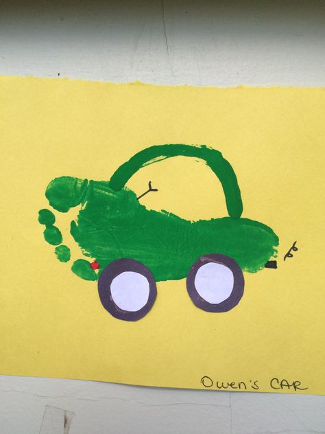 Vroom Vroom! Footprint car Infant Transportation Crafts, Dan Očeva, Young Toddler Activities, Baby Footprint Crafts, Transportation Crafts, Toddler Car, Art Activities For Toddlers, Footprint Crafts, Baby Art Projects