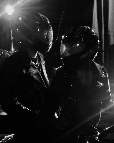 Biker Couple, Biker Aesthetic, Star Crossed Lovers, My Kind Of Love, Night Aesthetic, The Villain, Couple Aesthetic, Book Aesthetic, In The Dark