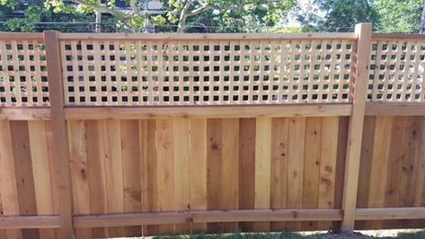 Lattice Panel Fence, Lattice Above Fence, Lattice On Top Of Fence, Fence With Trellis Top, Lattice Top Fence, Lattice Fence On Brick Wall, Horizontal Fence With Lattice Top, Wood Fence With Lattice Top, Lattice Deck