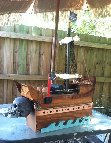 Custom made Pirate Ship Mailbox. This one in not available, but am taking custom orders! :) Pirate Ship Decorations, Outdoor Pirate Ship, Halloween Pirate Ship, Pirate Ships Diy, Ship Props, Haunted Pirate Ship, Pirate Halloween Decorations, Pirate Halloween Party, Pirate Props