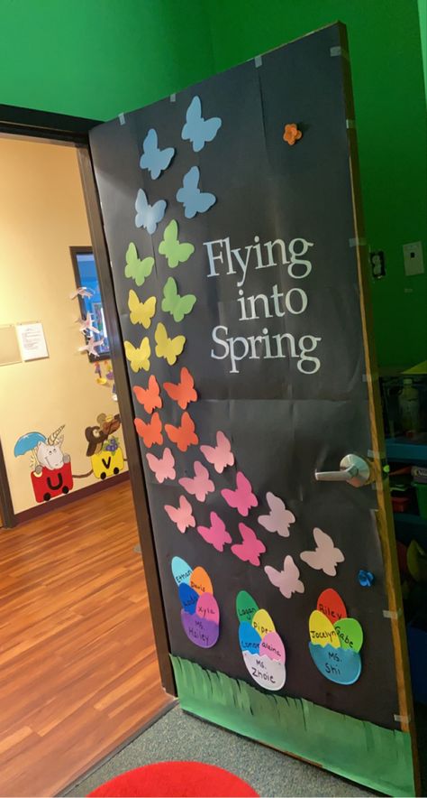 Classroom Door Decoration Ideas Spring, Spring Classroom Decorations Ceilings, April Theme Classroom Door, Spring Doors For Toddler Room, Spring Time Classroom Door, April Preschool Door Ideas, Classroom Spring Door Decorations, Spring Classroom Door Ideas For Toddlers, Spring Themed Classroom Doors