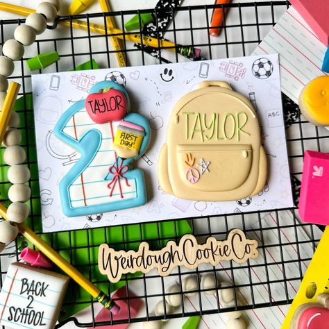 Back to School is right around the corner! Don’t fret, though—I have all your Back to School treat needs right here! One stop shop and you’re ready to gift! Order Here: orders will close when I reach max OR Sunday, July 28 at 2p.m. https://www.mycustombakes.com/weirdoughcookieco/presales/view/Back%20to%20School%202024 Pick ups: Bloomington, IN Saturday, August 3 from 1p-3p Sunday, August 4 from 12p-2p Menu Options: 🧡Goldfish Cookie Card- $3 ✏️Pencil Pops- $3.50 -Apples, Pencils 🎒 Single... Card Packaging Ideas, Teacher Cookies, School Last Day, Decorative Cookies, Card Packaging, School Treats, Decorated Sugar Cookies, Cake Cookie, July 28