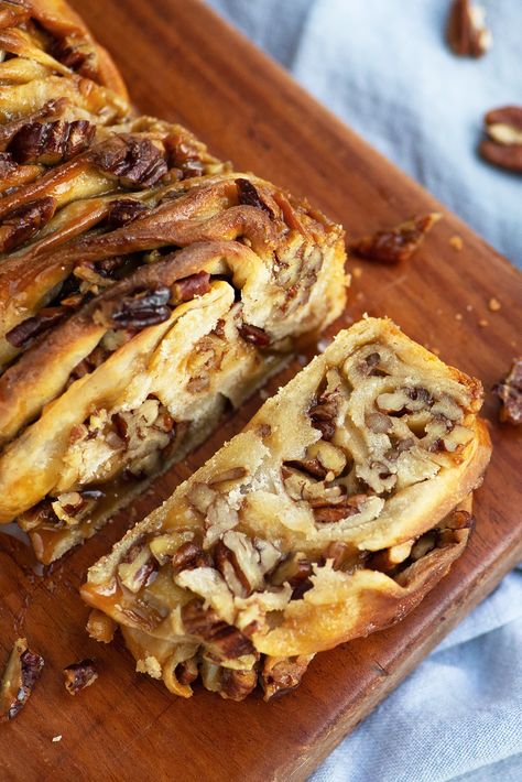 Maple Caramel Pecan Sticky Babka Cake | Mondomulia King Arthur Recipes Baking, Pecan Nut Recipes, Maple Pecan Pastry, Filled Bread Recipes, Apple Babka Recipe, Maple Pecan Bread, Mini Babka Loaves, Bread Flavours, Maple Twists Recipe