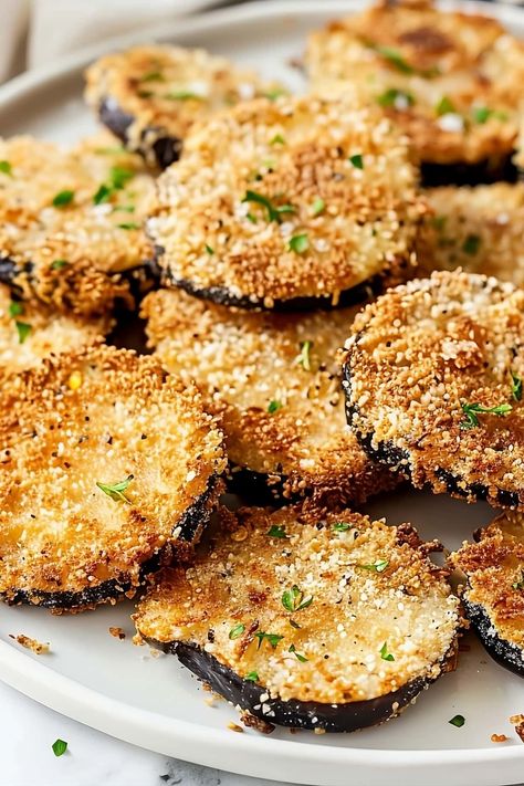 Eggplant Chips Air Fryer, Airfryer Aubergine, Eggplant Air Fryer Recipes, Eggplant Recipes Air Fryer, Eggplant Air Fryer, Indian Eggplant Recipes, Air Fryer Eggplant, White Eggplant, Crispy Eggplant