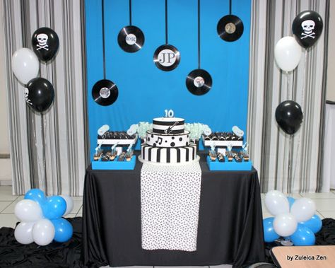 ArteDeCoração: Aniversário menino - Tema: Rock n' Roll Music Theme Birthday, Rock N Roll, Holiday Decor, Birthday