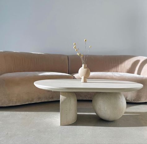 Diy Coffee Table Concrete, Japandi Coffee Table, Luxury Coffee Tables, Stone Tables, Coffee Table Inspiration, Carving Stone, Interior Boho, Luxury Coffee, Luxury Coffee Table