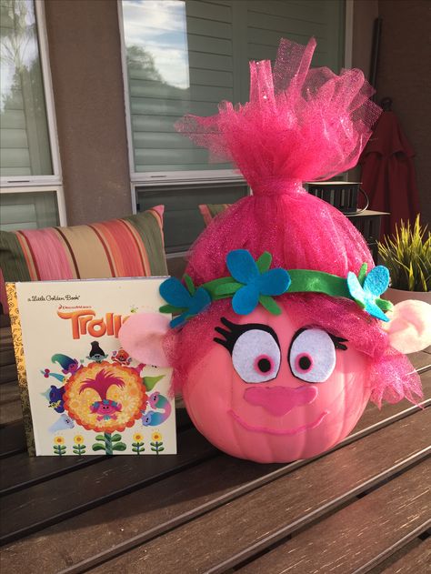 Poppy Pumpkin Painting, Poppy Pumpkin Decorating, Trolls Pumpkin Decorating, Trolls Pumpkin Painting Ideas, Princess Poppy Pumpkin, Troll Pumpkin Ideas, Princess Painted Pumpkins, Pumpkin Painting Ideas Princess, Painted Character Pumpkins