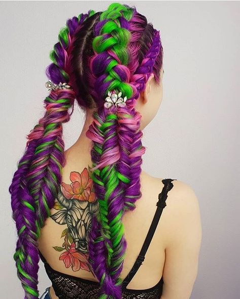 #haircolorist hashtag on Instagram • Photos and Videos Halloween Hair Color Ideas, Halloween Hair Color, Festival Hair Braids, Hair Color Styles, Russian Hair, Inner Witch, Creative Hair Color, Cute Hair Colors, Hair Color Crazy