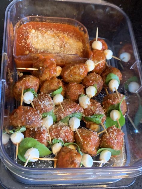 Caprese Meatball Skewers Meatball Skewers, Mini Mozzarella Balls, Sabra Hummus, Spring Events, Healthy Appetizer, Meatball Ingredients, Balsamic Reduction, Chopped Spinach, Healthy Appetizers