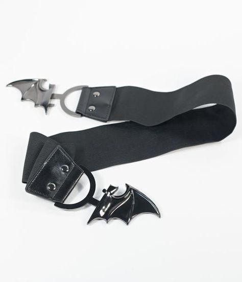 Bat Fashion, Bat Outfit, Bat Belt, Cool Belts, Gothic Glam, Cinch Belt, Gothic Accessories, Long Sleeve Gown, Black Bat