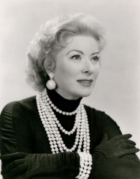 Greer Garson, 54, 1958 Mrs Miniver, My Love Photo, Auntie Mame, Greer Garson, Best Actress Award, Old Hollywood Movies, Classic Movie Stars, Classic Actresses, Hollywood Legends