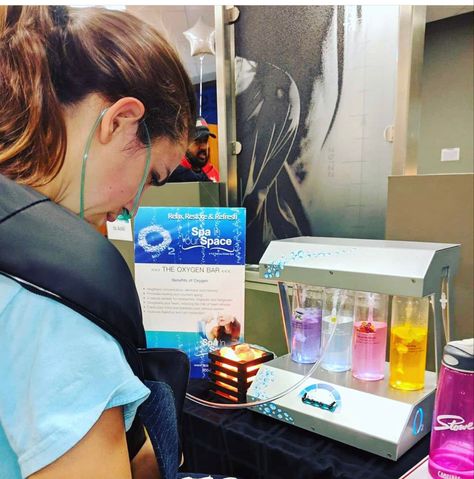 Did you know the oxygen bar helps with headaches and hangovers? Oxygen Bar Ideas, Oxygen Bar, Hyperbaric Oxygen Therapy, Leg Compression, Oil Bar, Oxygen Therapy, Oxygen Concentrator, Corporate Wellness, Led Light Therapy