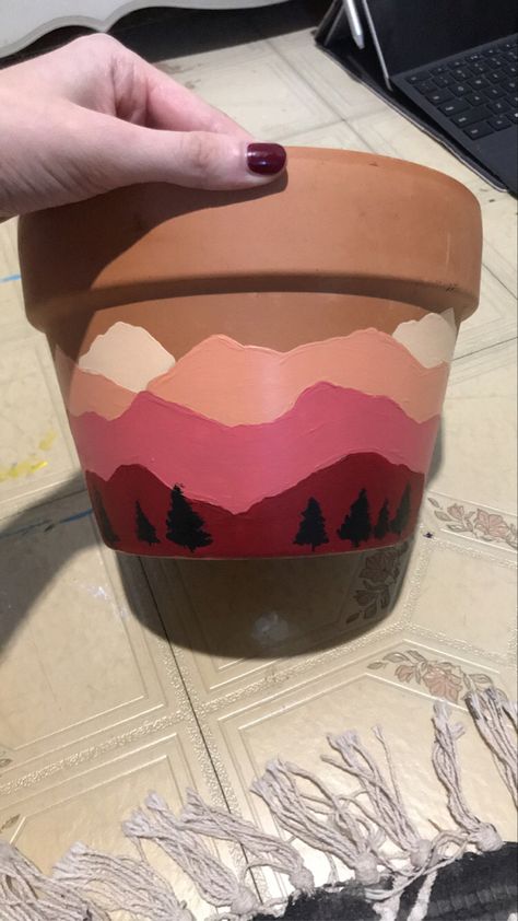 Cute Flowerpot Painting, Tree Pottery Painting, Mushroom Painted Pot, Flower Pot Painting Ideas Aesthetic, Flowerpot Painted, Pot Lukis, Peach Paint, Terra Cotta Pot Crafts Diy, Tattoo Plant