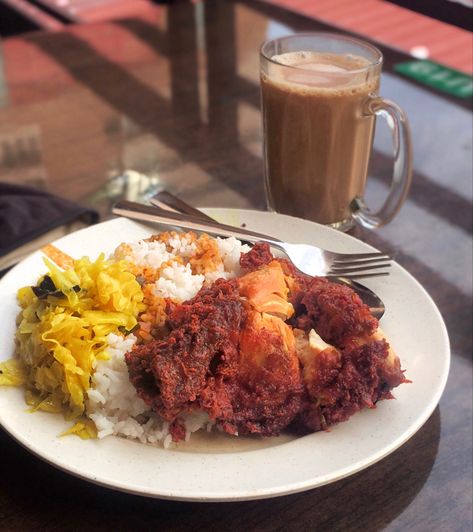 Nasi kandar mamak Nasi Kandar, Fried Chicken, Rice, Herbs, Chicken, Quick Saves