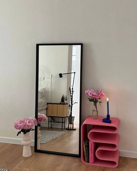 Full Length Mirror Aesthetic, Big Mirrors, Dream Apartment Decor, Future Apartment Decor, Dekorasi Kamar Tidur, Room Deco, Apartment Decor Inspiration, Room Makeover Bedroom, Cute Home Decor